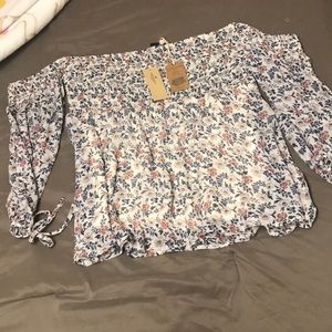 Off the shoulder  long sleeve top